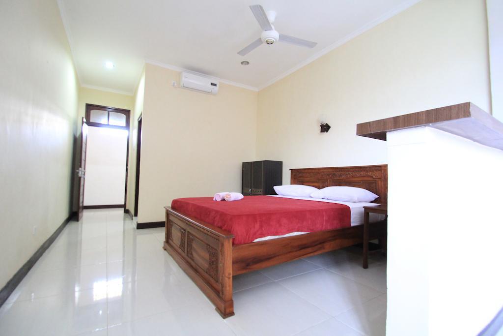 Beneyasa Beach Inn 2 Kuta Lombok Buitenkant foto