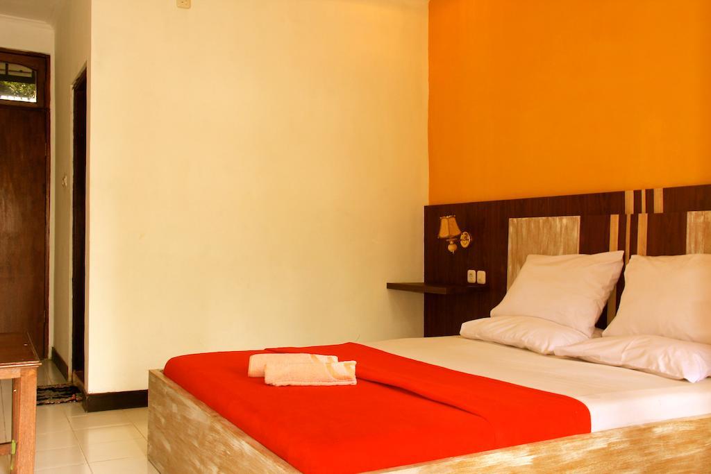 Beneyasa Beach Inn 2 Kuta Lombok Buitenkant foto