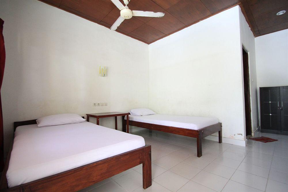 Beneyasa Beach Inn 2 Kuta Lombok Buitenkant foto